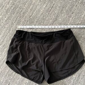 Mid rise Women's Black lululemon Shorts 4”